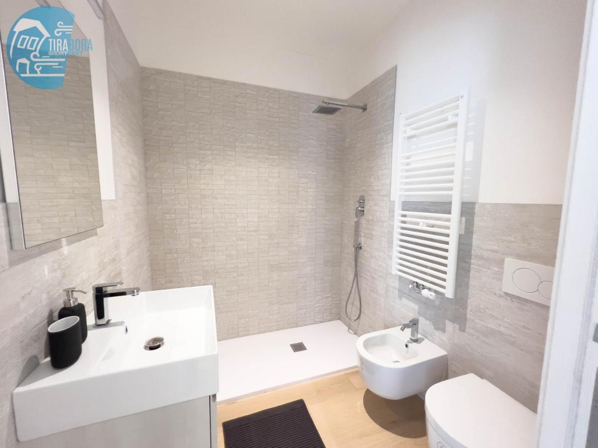 Cavana 3 Tirabora Short Rent Apartment Trieste Luaran gambar